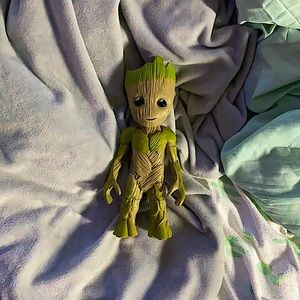 Groot Bop-It Toy